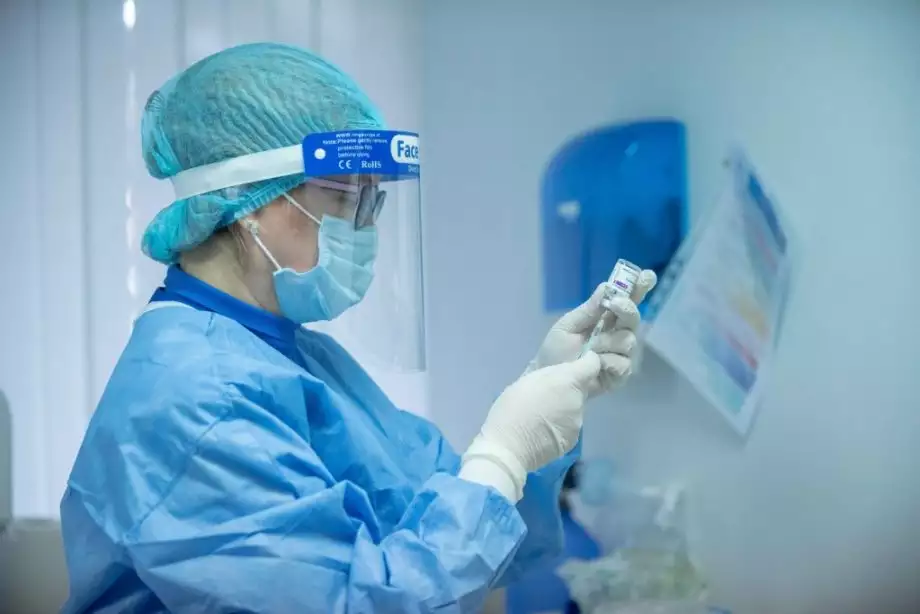 С 13 мая граждане Молдовы могут регистрироваться онлайн на вакцинацию против COVID-19, используя специальную платформу