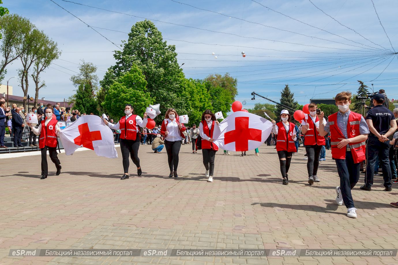 В Бельцах прошёл праздничный парад, посвящённый Дню города