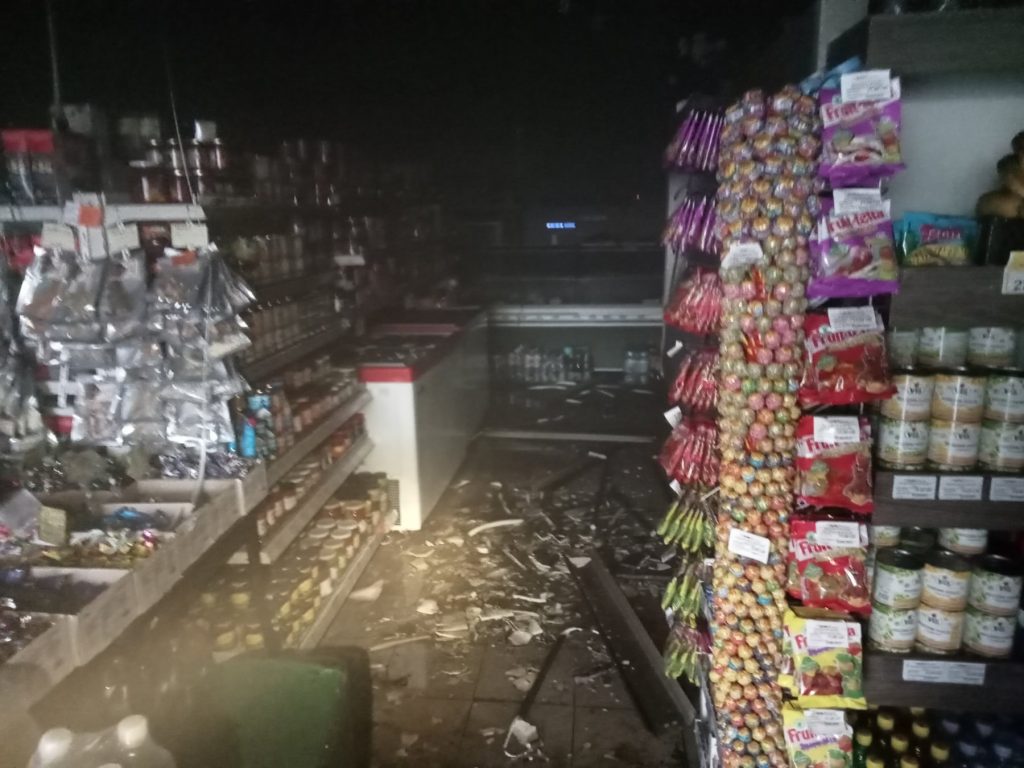 Пожар у Центрального вокзала в Кишиневе. На место прибыли две техники пожарной службы (Фото)