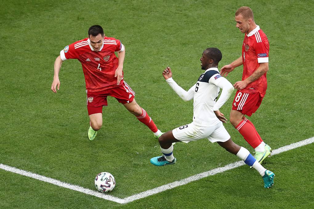 Сборная России обыграла команду Финляндии в матче чемпионата Европы по футболу