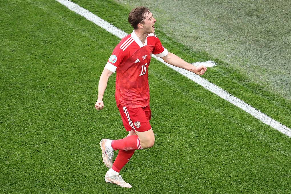 Сборная России обыграла команду Финляндии в матче чемпионата Европы по футболу