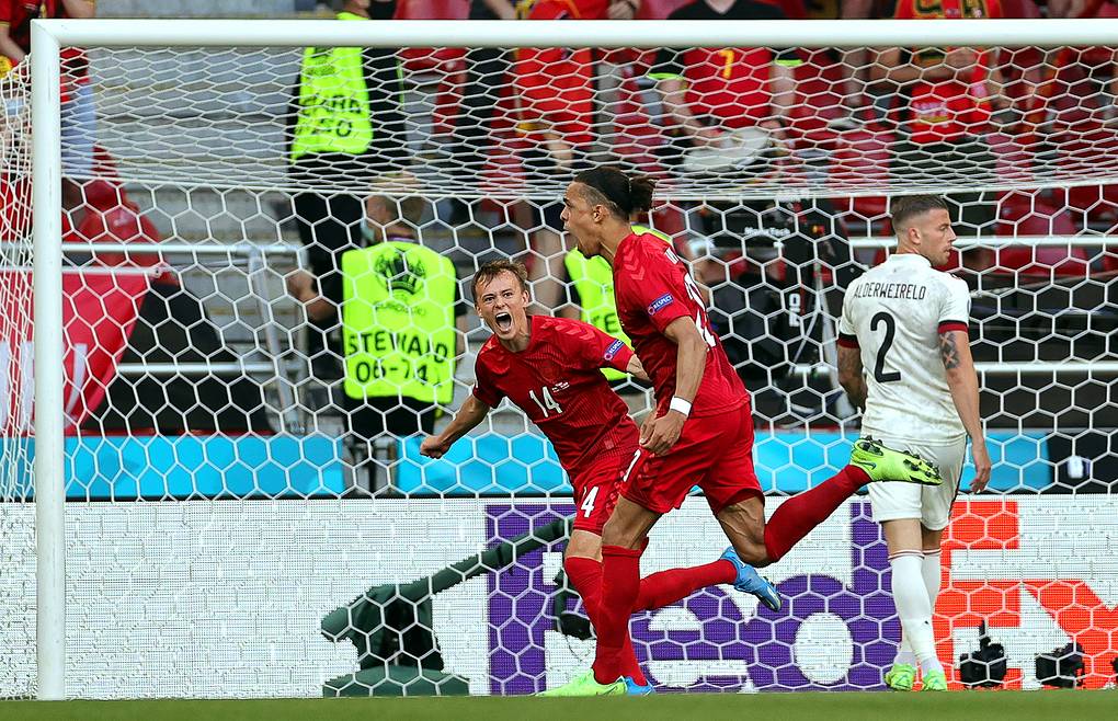 Сборная Бельгии обыграла команду Дании и вышла в плей-офф чемпионата Европы по футболу