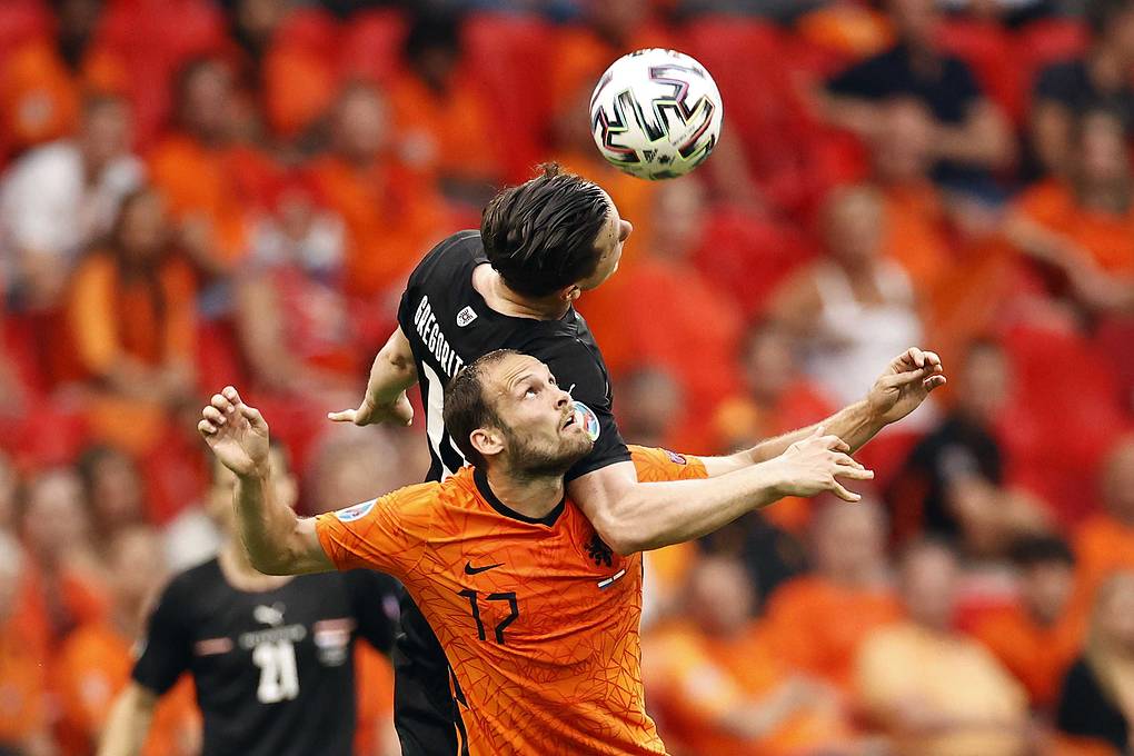 Сборная Нидерландов обыграла австрийцев и вышла в плей-офф чемпионата Европы по футболу