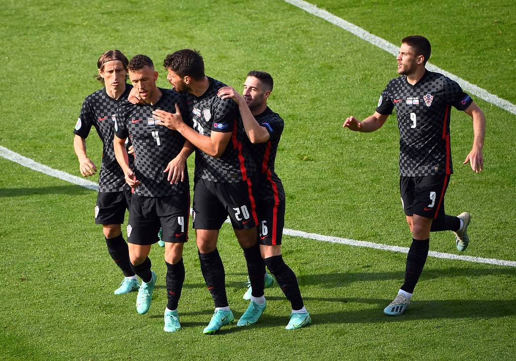 Сборная Хорватии сыграла вничью с командой Чехии в матче чемпионата Европы по футболу
