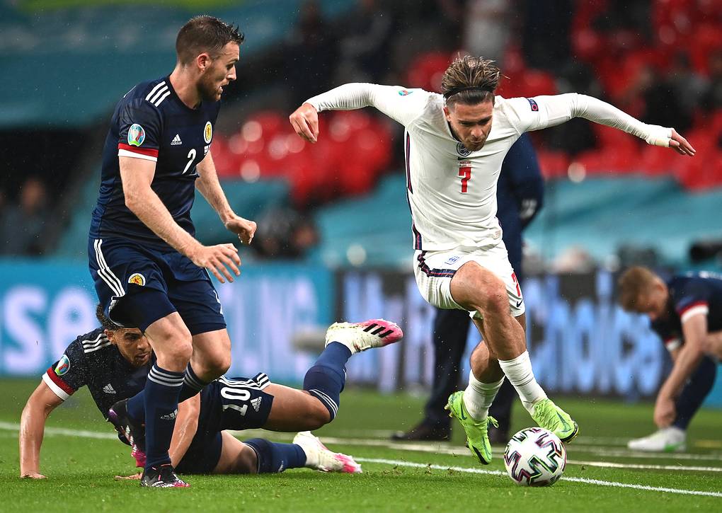 Сборная Англии сыграла вничью с командой Шотландии в матче чемпионата Европы по футболу