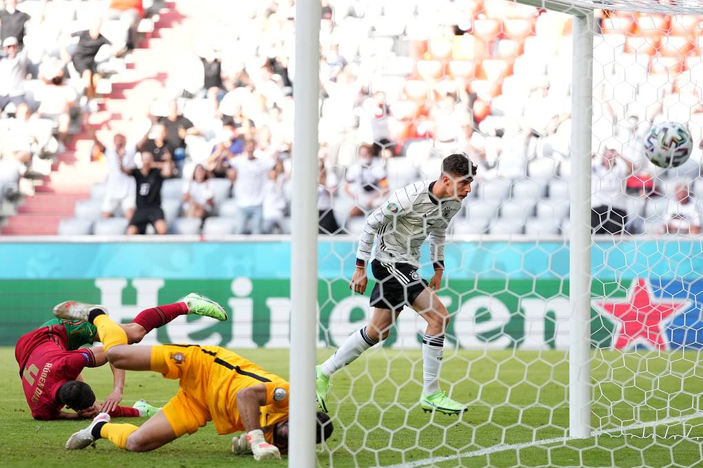 Сборная Германии одержала волевую победу над португальцами в матче чемпионата Европы