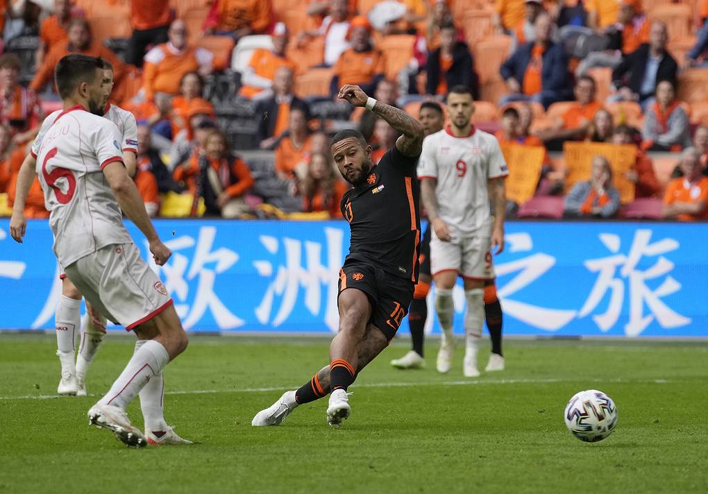 Сборная Нидерландов разгромила северомакедонцев в матче чемпионата Европы по футболу