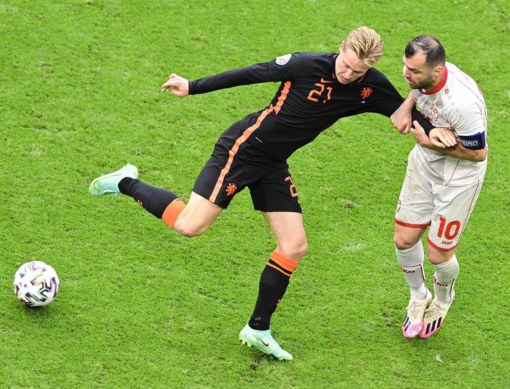 Сборная Нидерландов разгромила северомакедонцев в матче чемпионата Европы по футболу