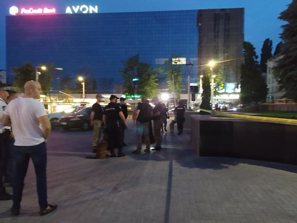 Предупреждение о взрыве бомбы в центре Кишинева: полиция оцепила район