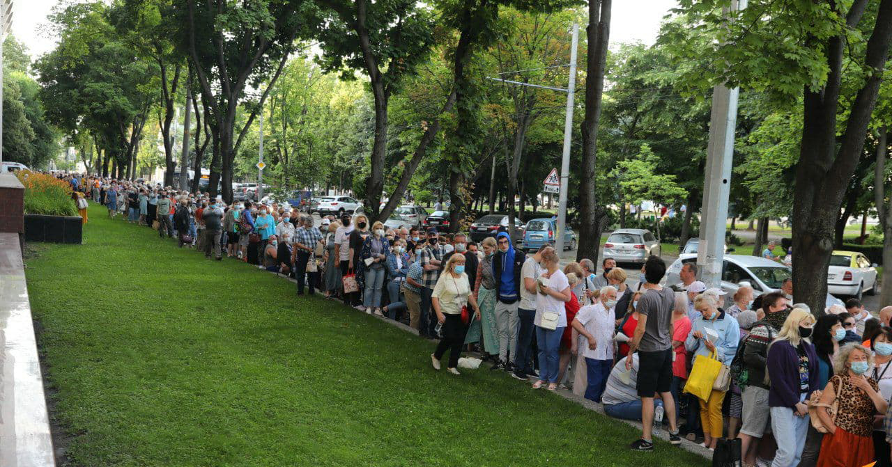 "Спутник V" закончился: на марафоне вакцинации во Дворце Республики побили рекорд