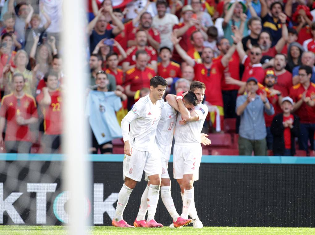 Сборная Испании со счетом 5:3 победила команду Хорватии в матче 1/8 финала Евро