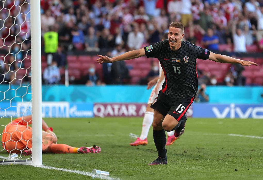 Сборная Испании со счетом 5:3 победила команду Хорватии в матче 1/8 финала Евро