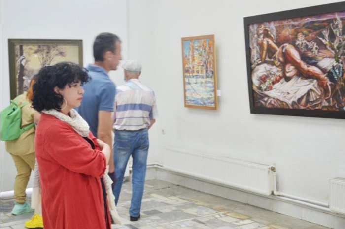 В Центре "К. Брынкуш» открылась выставка, посвященная Кишинёву