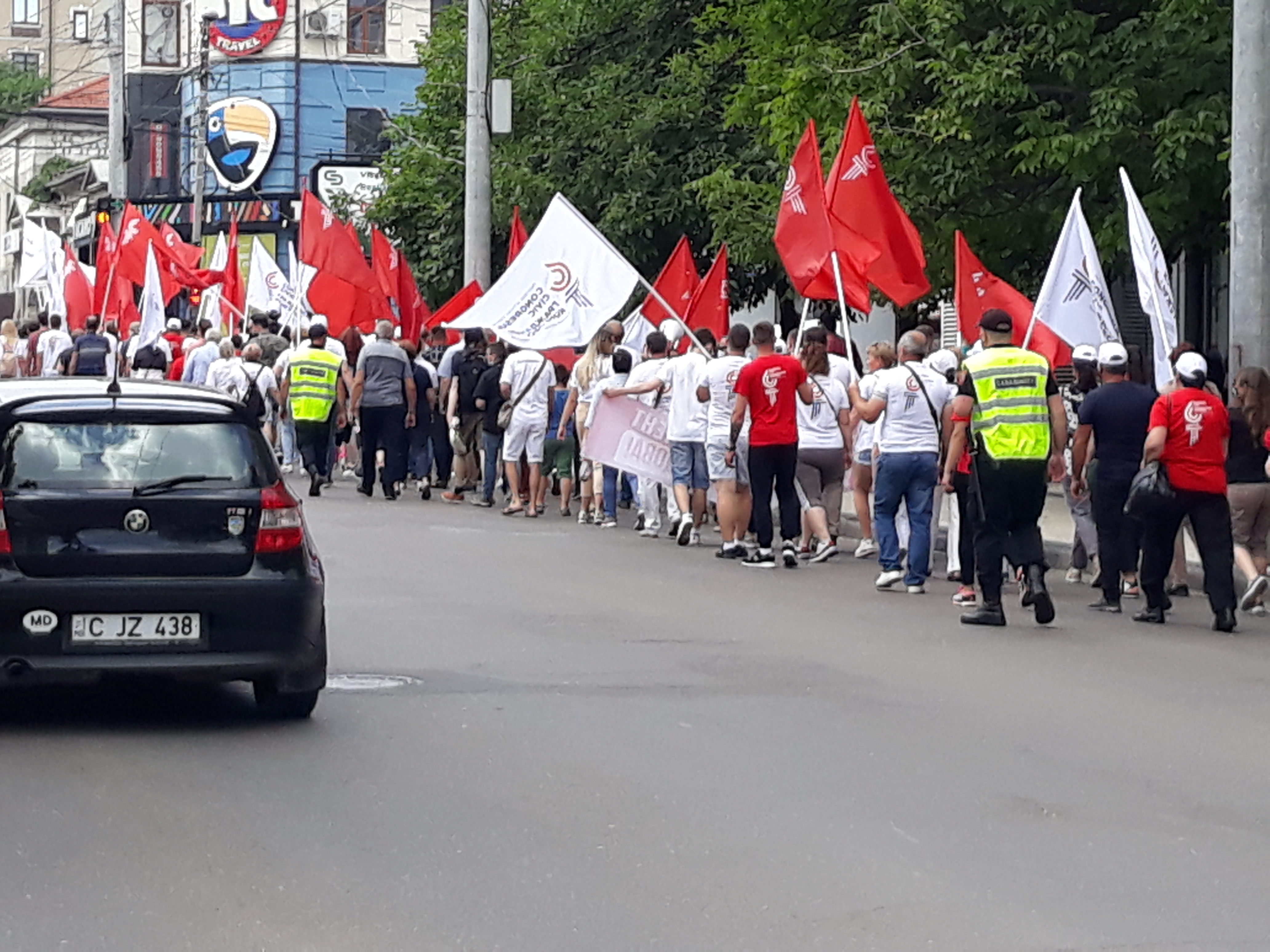 Один из электоральных конкурентов, Гражданский Конгресс, организовал в Кишиневе "Марш неподкупных" (Видео/Фото)