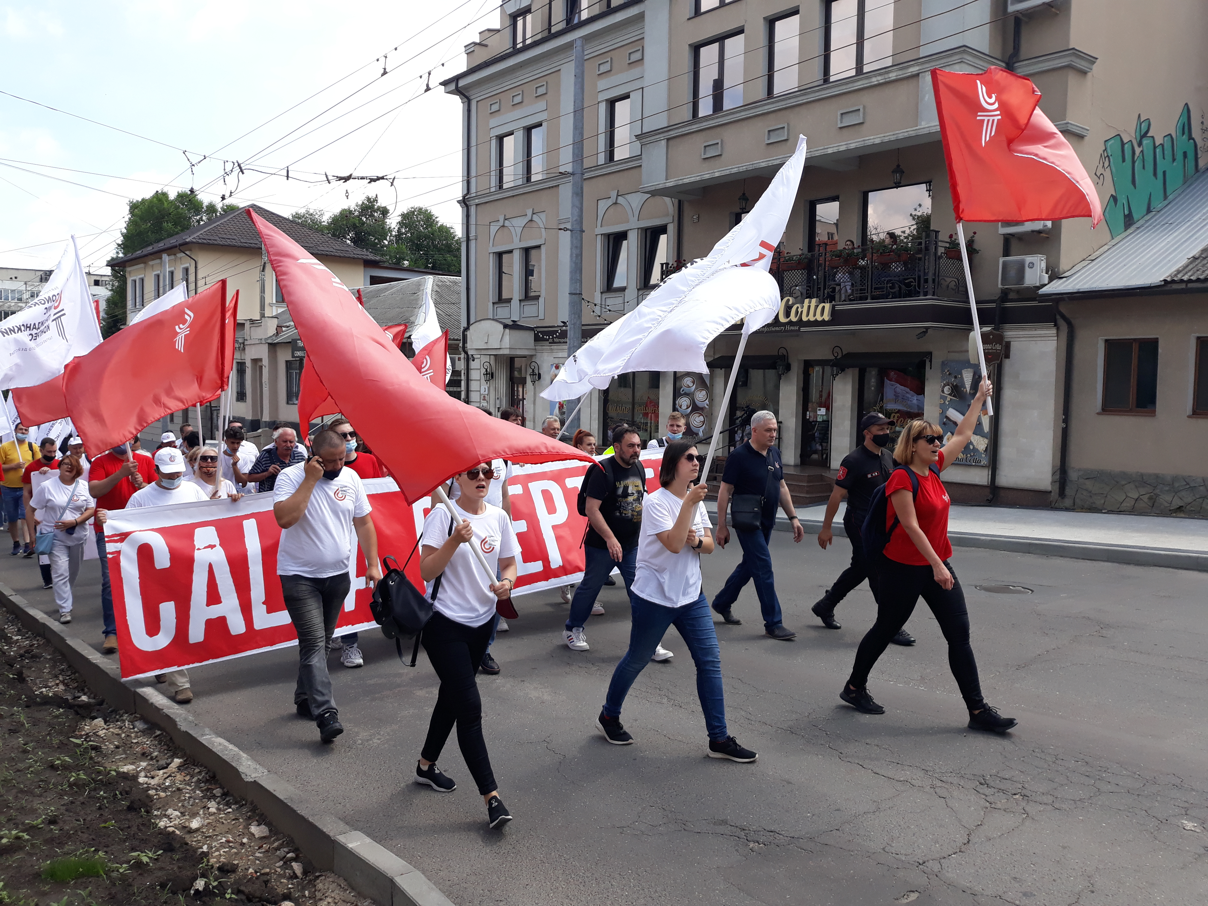 Один из электоральных конкурентов, Гражданский Конгресс, организовал в Кишиневе "Марш неподкупных" (Видео/Фото)