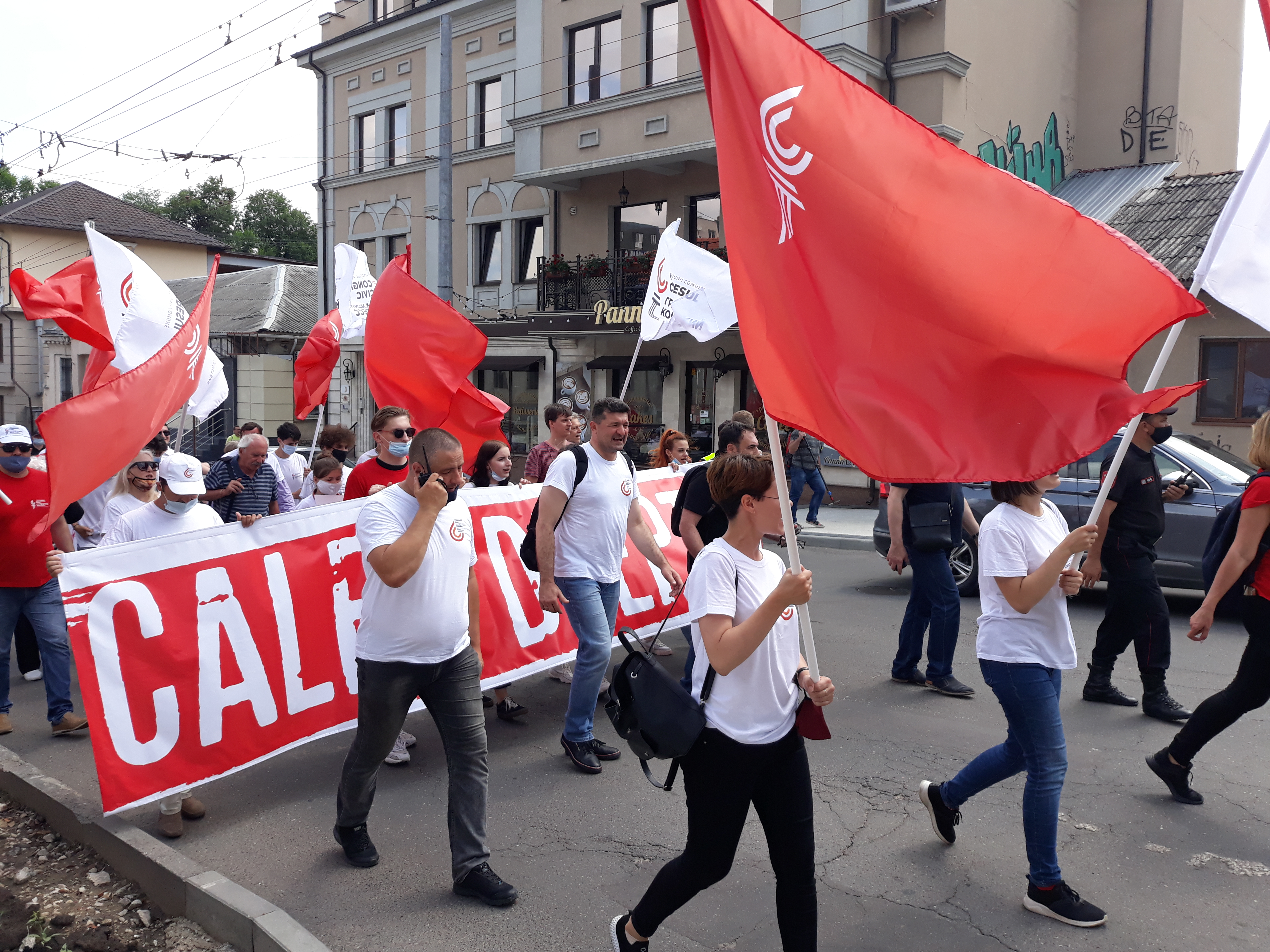 Один из электоральных конкурентов, Гражданский Конгресс, организовал в Кишиневе "Марш неподкупных" (Видео/Фото)
