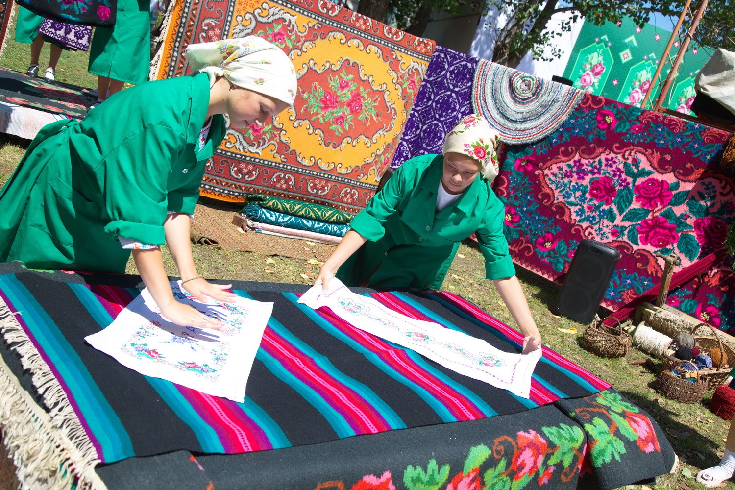 В селе Гайдары прошел фестиваль гагаузского ковра (ФОТО)