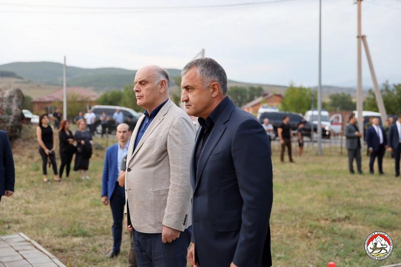 В Южной Осетии вспоминают погибших в августе 2008 года