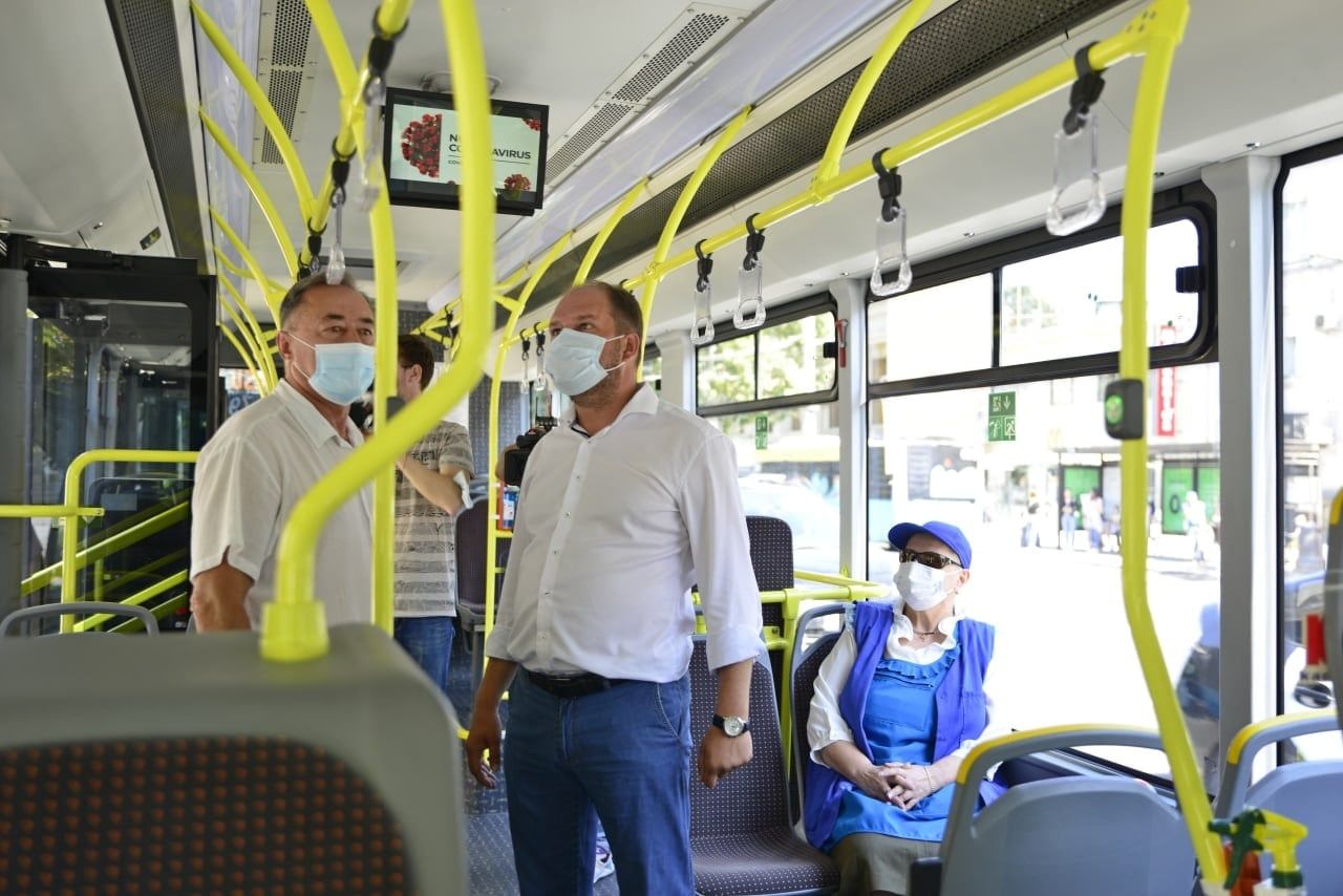 В столице вышли на маршруты пять из 100 новых автобусов ISUZU