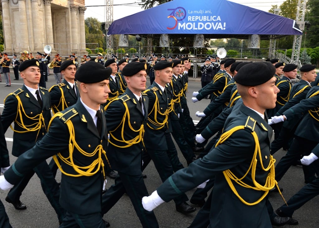 В центре Кишинёва прошла генеральная репетиция парада ко Дню независимости (Фото)