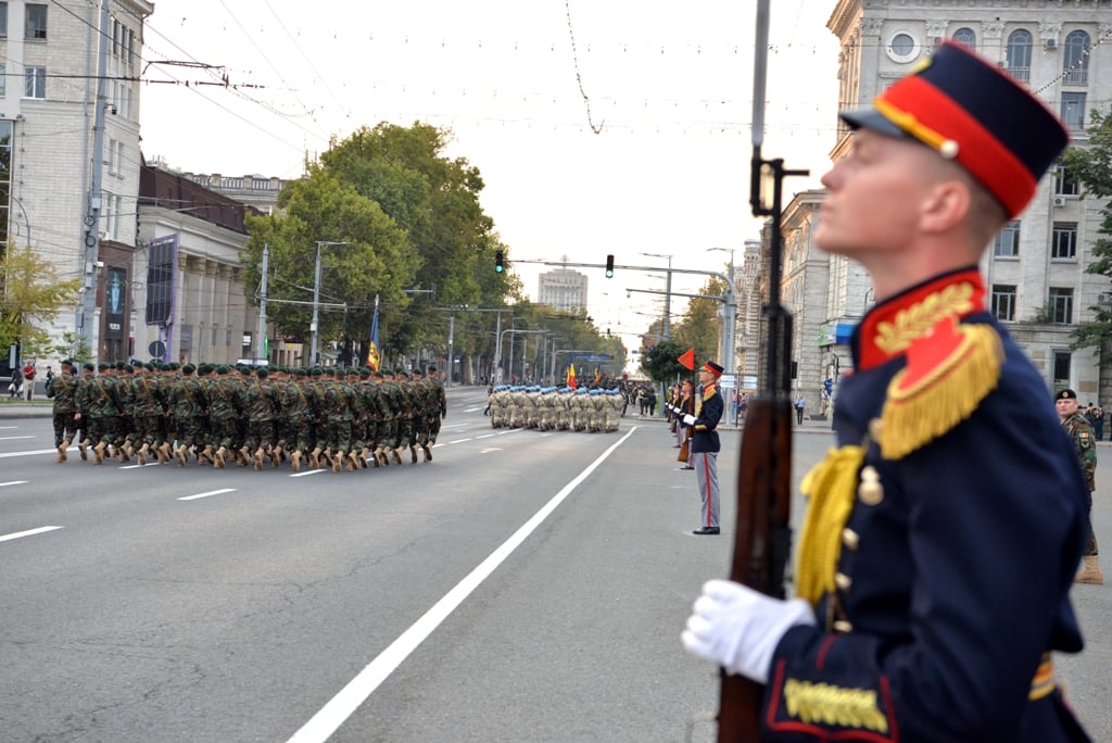 В центре Кишинёва прошла генеральная репетиция парада ко Дню независимости (Фото)