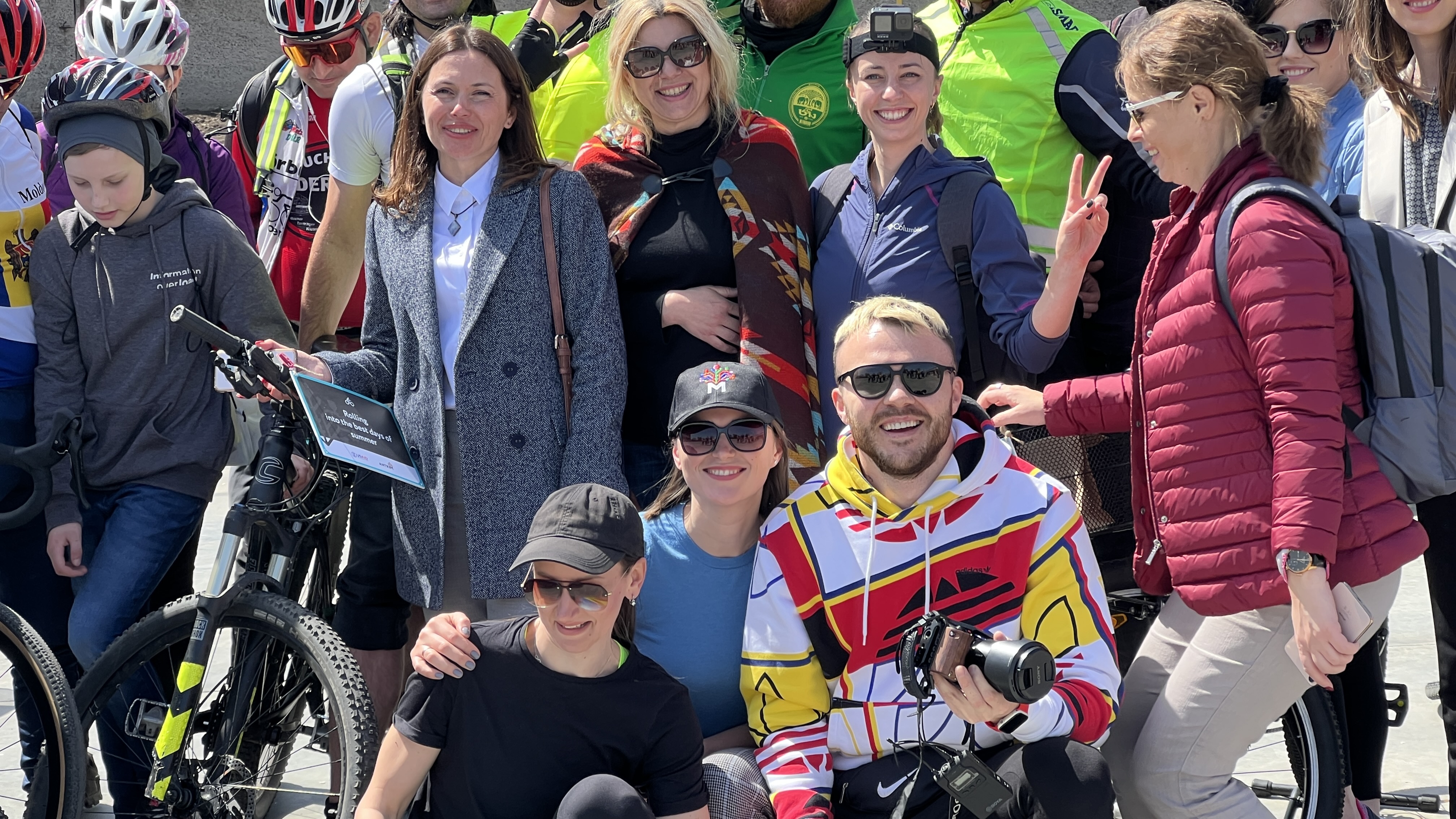 Телеги и овечья шкура. Молдаване возвращаются к древним ремеслам. Новое видео FărăZAGRAN