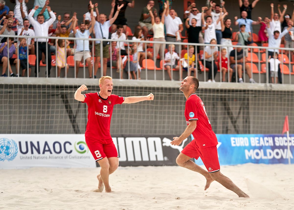 Сборная Молдовы обыграла Англию на Чемпионате Европы по пляжному футболу