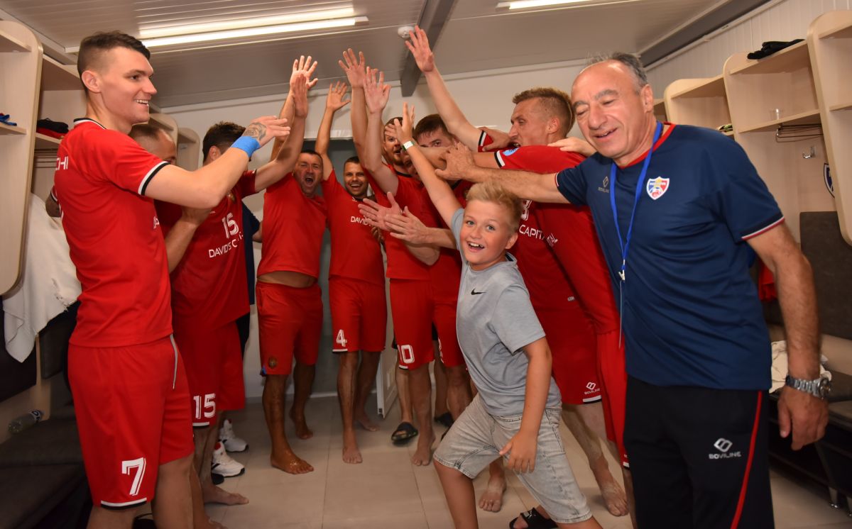 Сборная Молдовы обыграла Англию на Чемпионате Европы по пляжному футболу