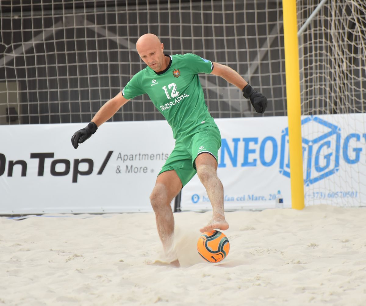 Сборная Молдовы обыграла Англию на Чемпионате Европы по пляжному футболу