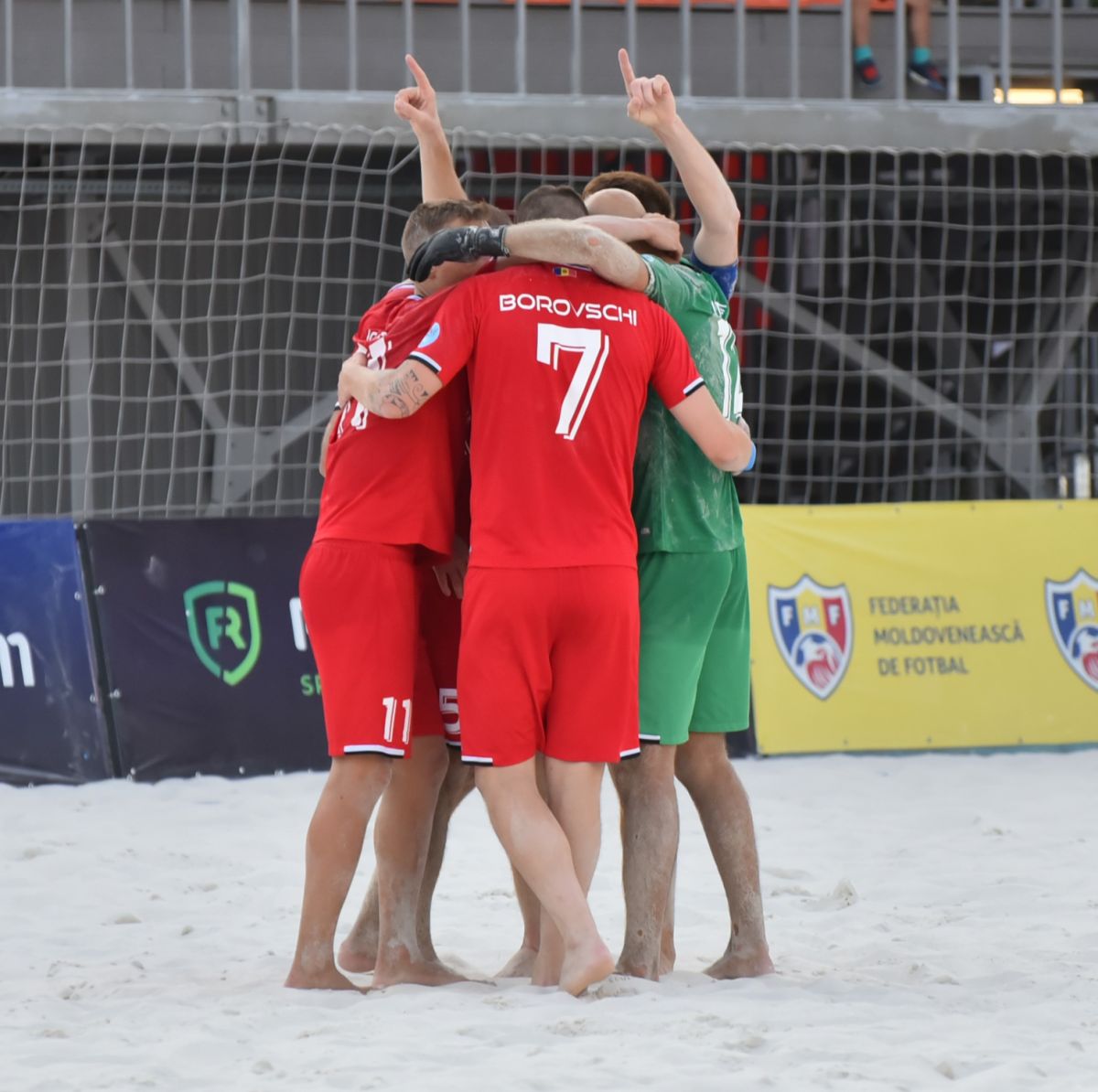 Сборная Молдовы обыграла Англию на Чемпионате Европы по пляжному футболу