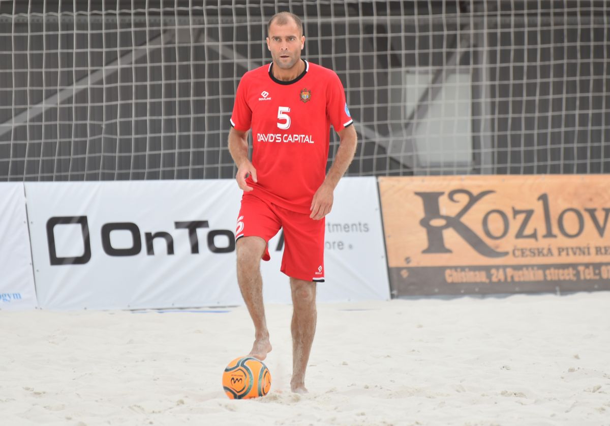 Сборная Молдовы обыграла Англию на Чемпионате Европы по пляжному футболу