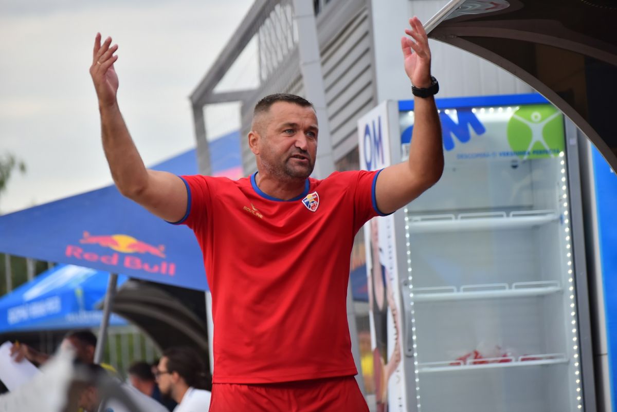 Национальная сборная по пляжному футболу обыграла сборную Румынии со счетом 3:0 (Фото/Видео)