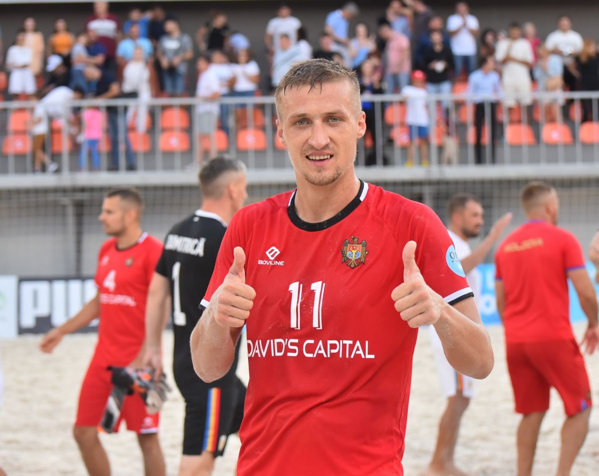 Национальная сборная по пляжному футболу обыграла сборную Румынии со счетом 3:0 (Фото/Видео)