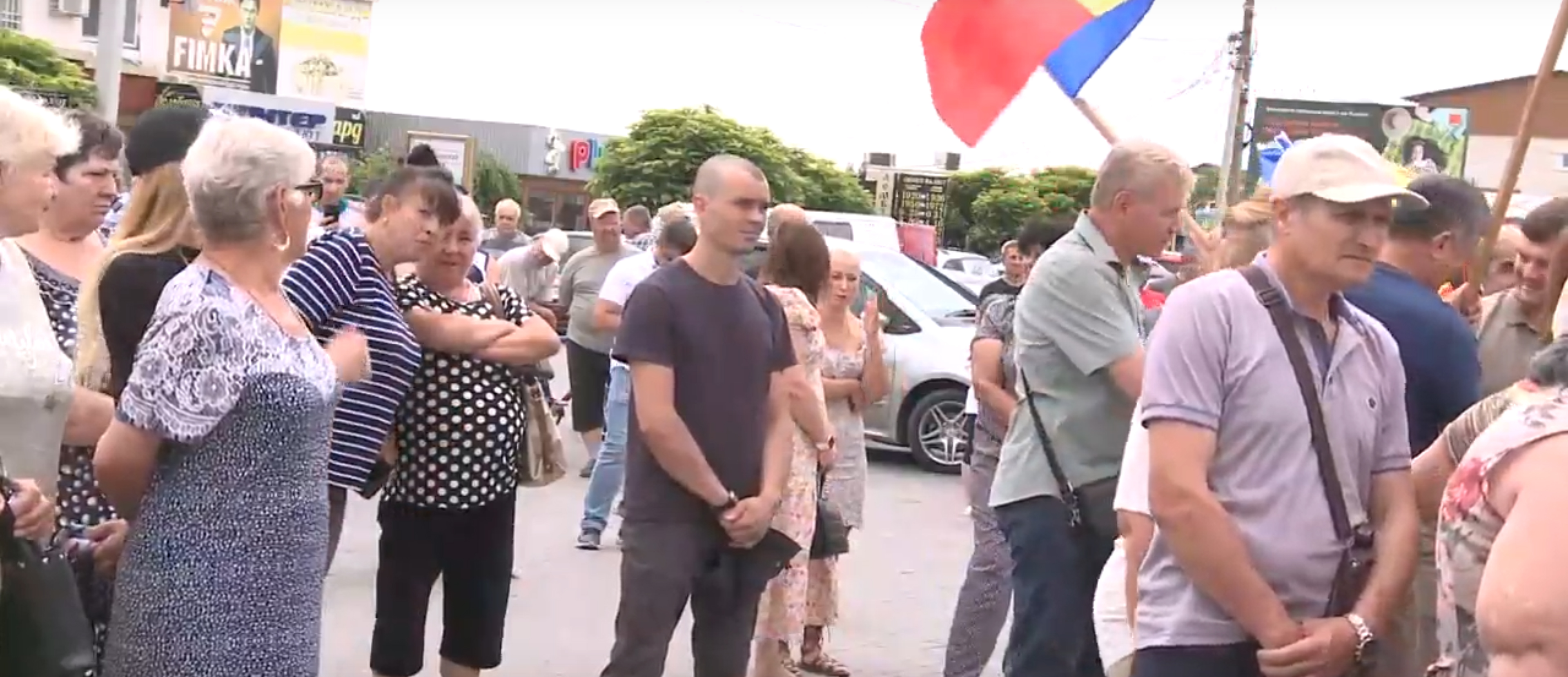 Комрат: Митинг против высоких цен на топливо, энергоносители, продукты и услуги