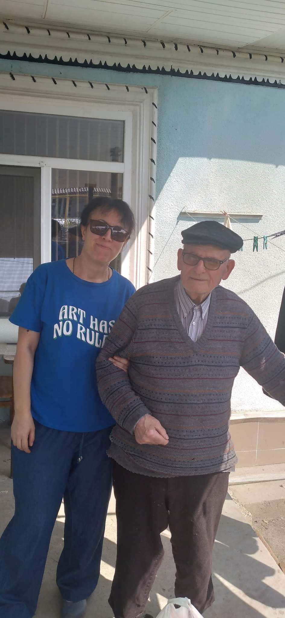 Неравнодушные граждане Молдовы сегодня поздравили ветеранов ВОВ с 78-ой годовщиной завершения Ясско-Кишинёвской операции.