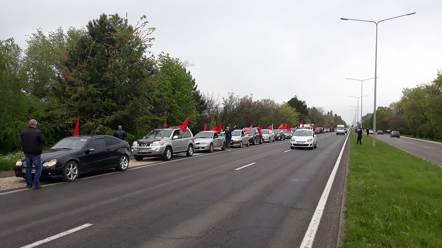Состоялся автопробег "Два берега - одна Победа", приуроченный годовщине победы над фашизмом (Видео/Фото)