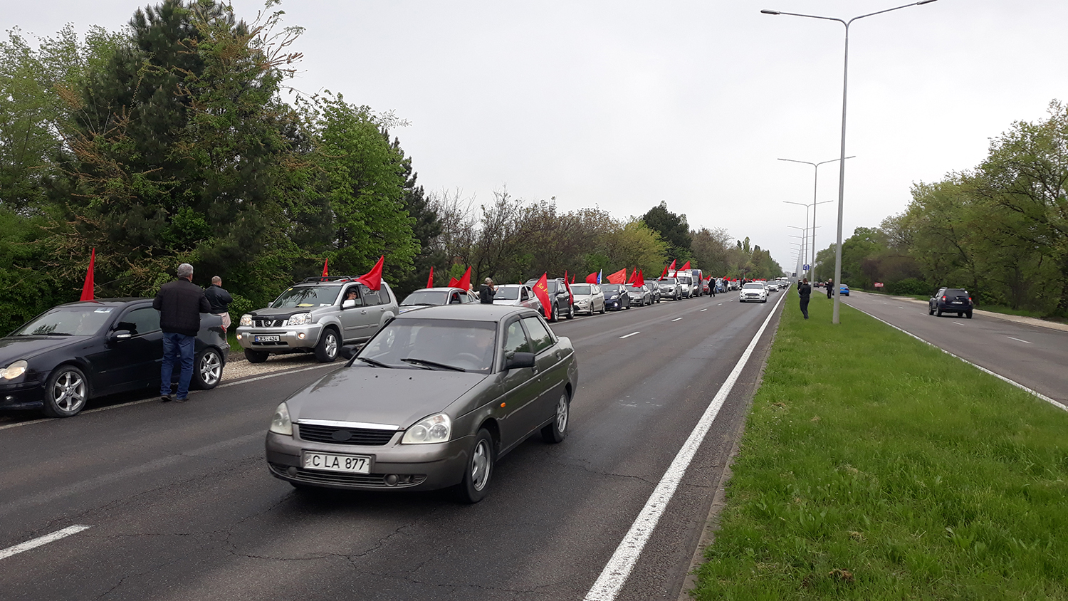 Состоялся автопробег "Два берега - одна Победа", приуроченный годовщине победы над фашизмом (Видео/Фото)