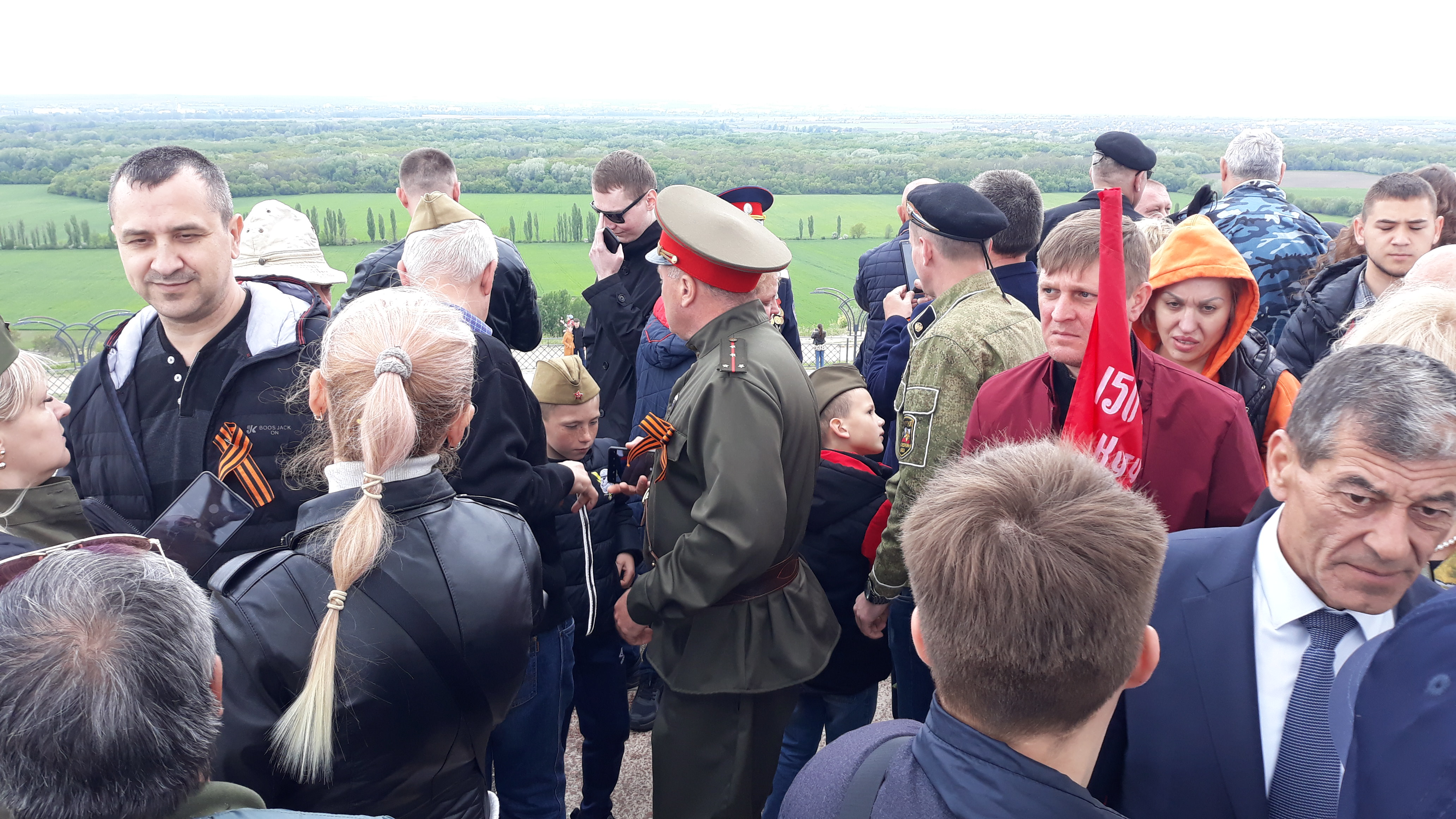 Состоялся автопробег "Два берега - одна Победа", приуроченный годовщине победы над фашизмом (Видео/Фото)