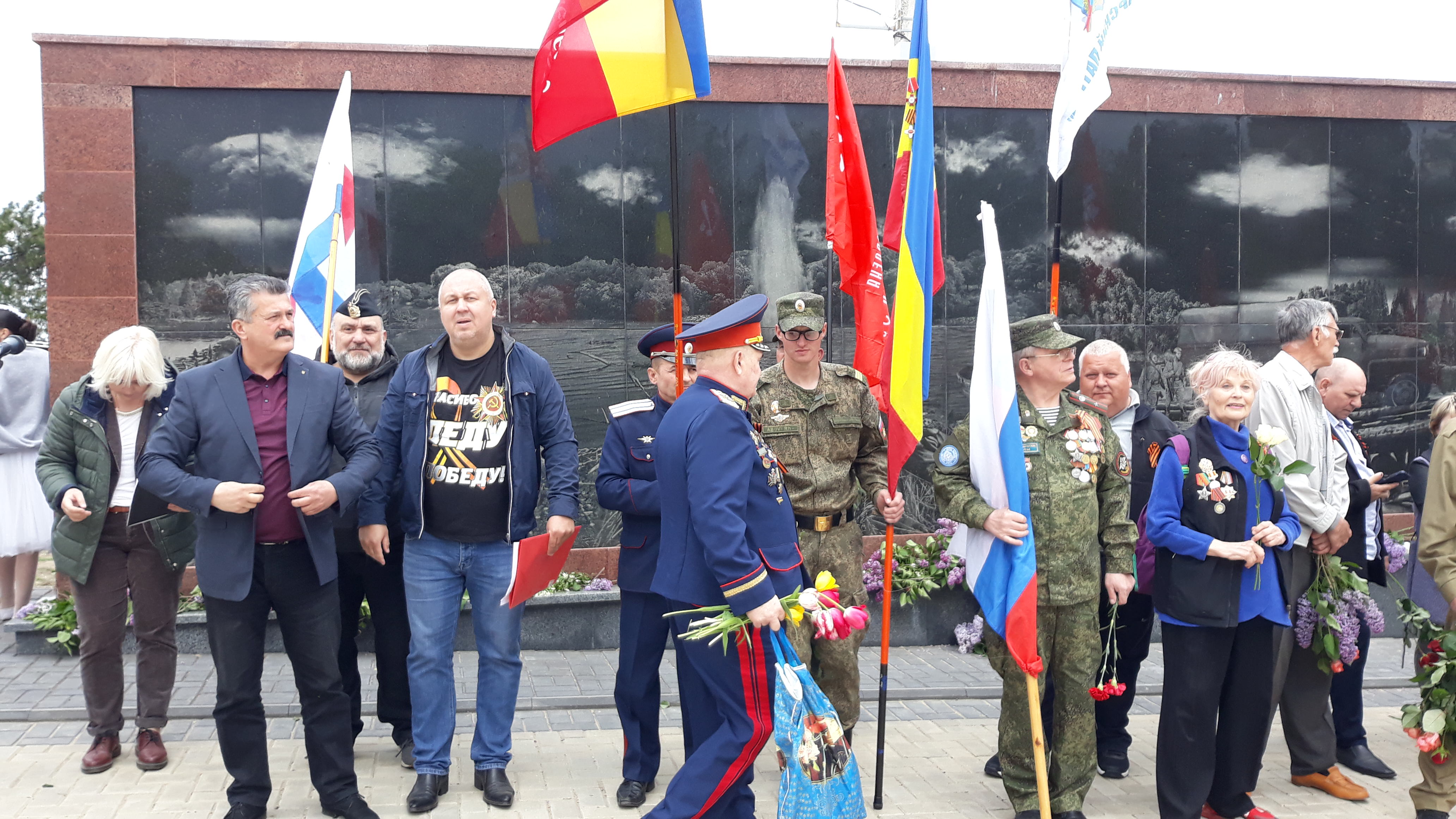 Состоялся автопробег "Два берега - одна Победа", приуроченный годовщине победы над фашизмом (Видео/Фото)