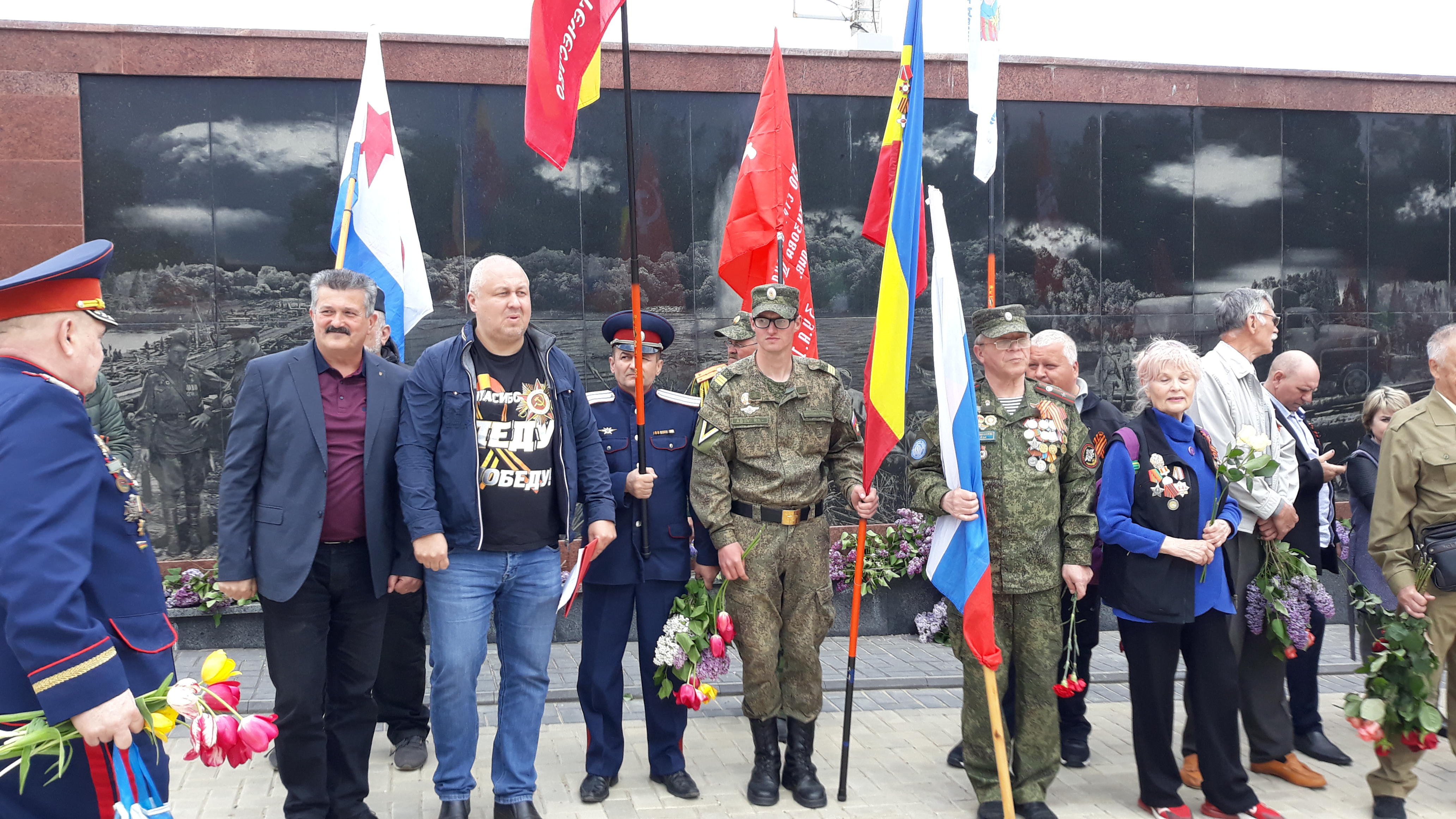 Состоялся автопробег "Два берега - одна Победа", приуроченный годовщине победы над фашизмом (Видео/Фото)