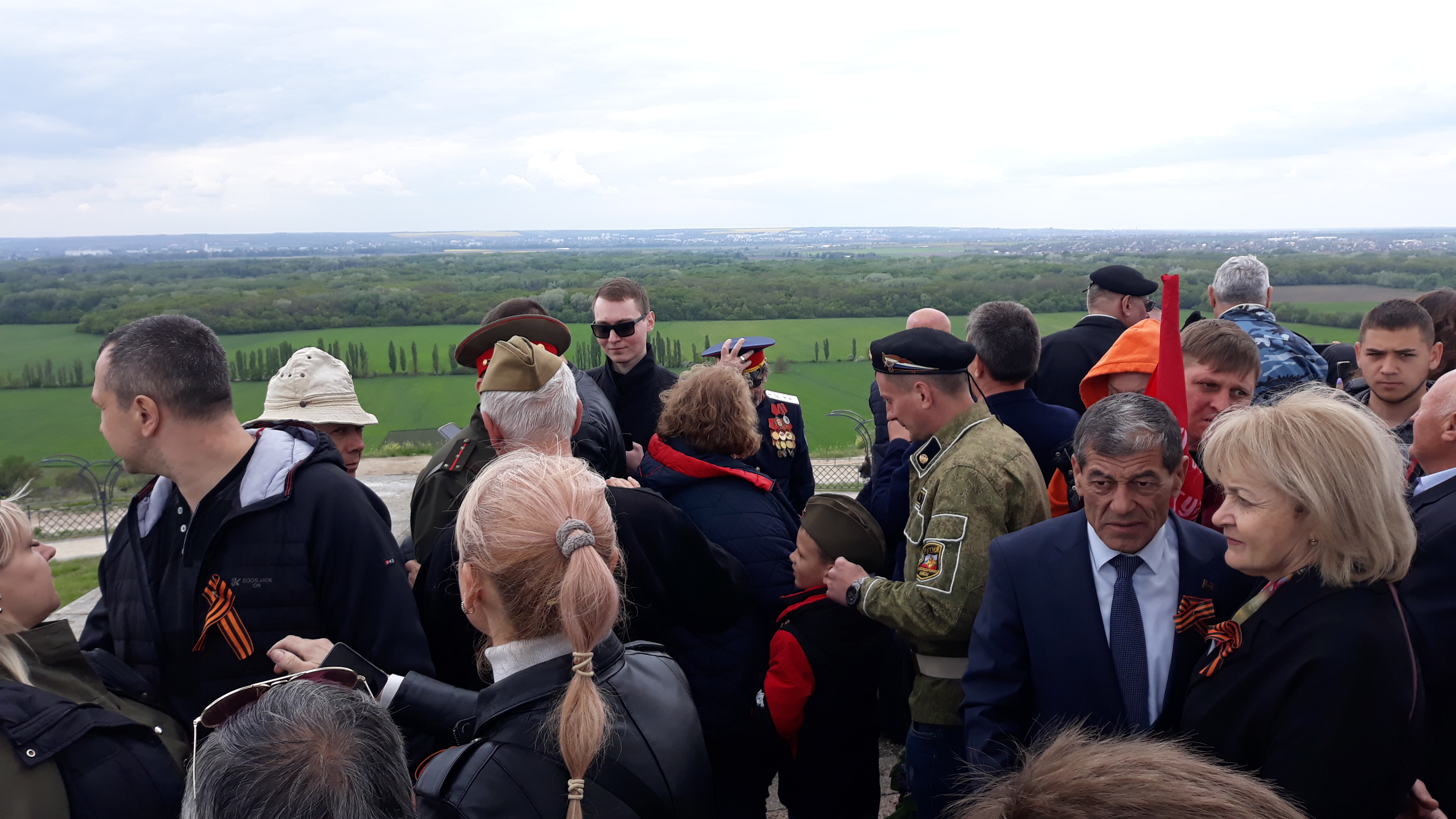 Состоялся автопробег "Два берега - одна Победа", приуроченный годовщине победы над фашизмом (Видео/Фото)