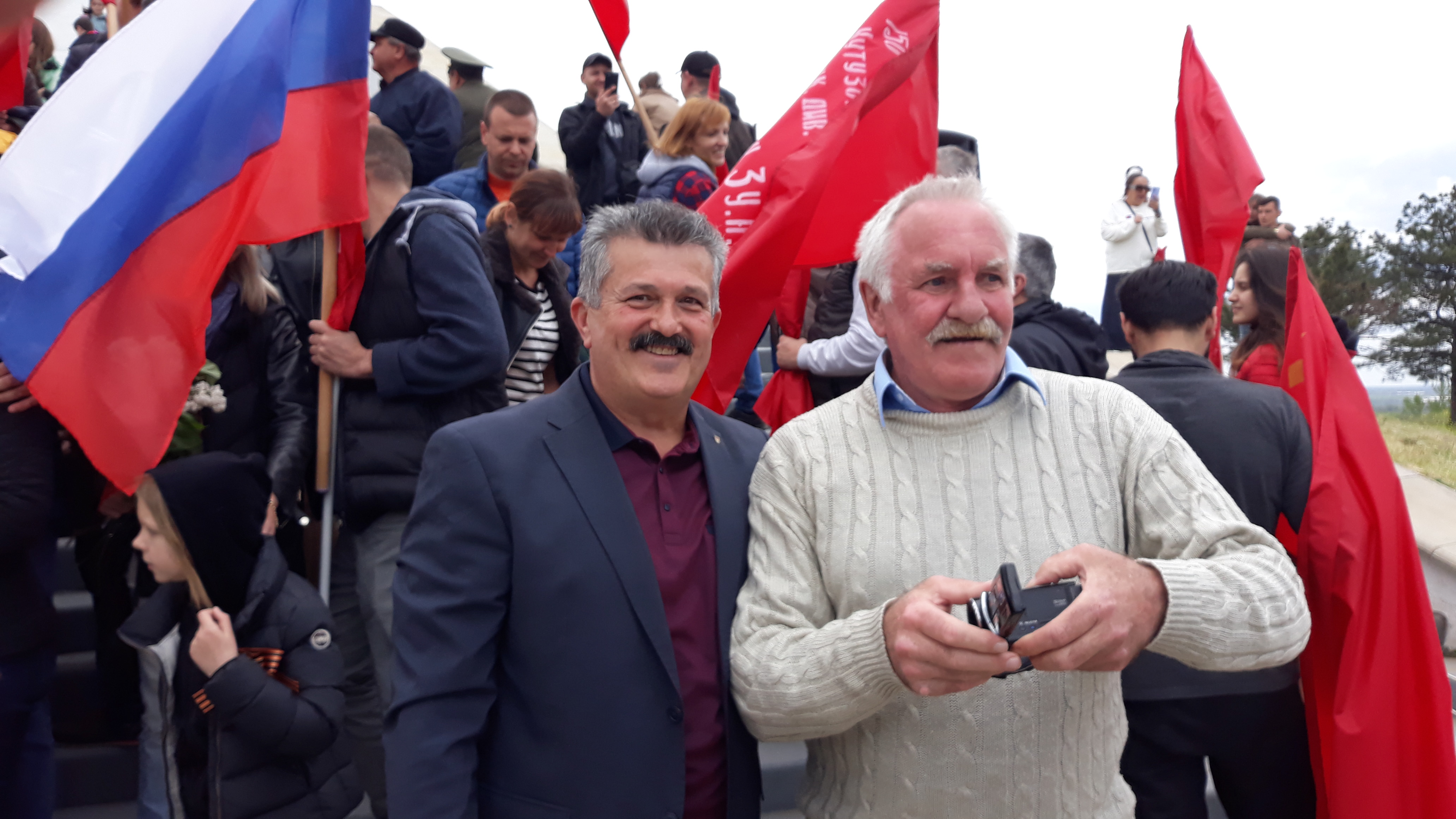 Состоялся автопробег "Два берега - одна Победа", приуроченный годовщине победы над фашизмом (Видео/Фото)