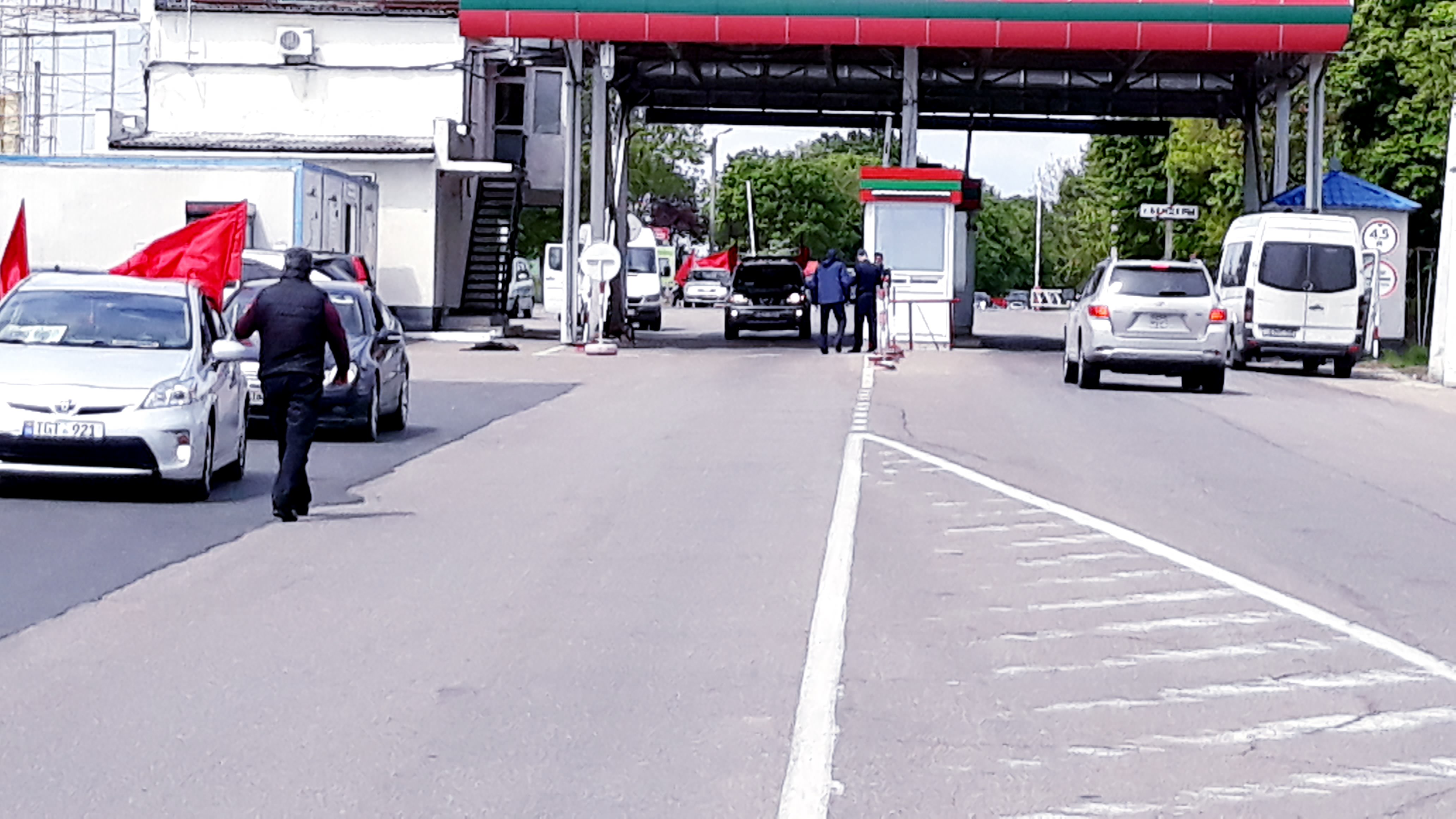 Состоялся автопробег "Два берега - одна Победа", приуроченный годовщине победы над фашизмом (Видео/Фото)