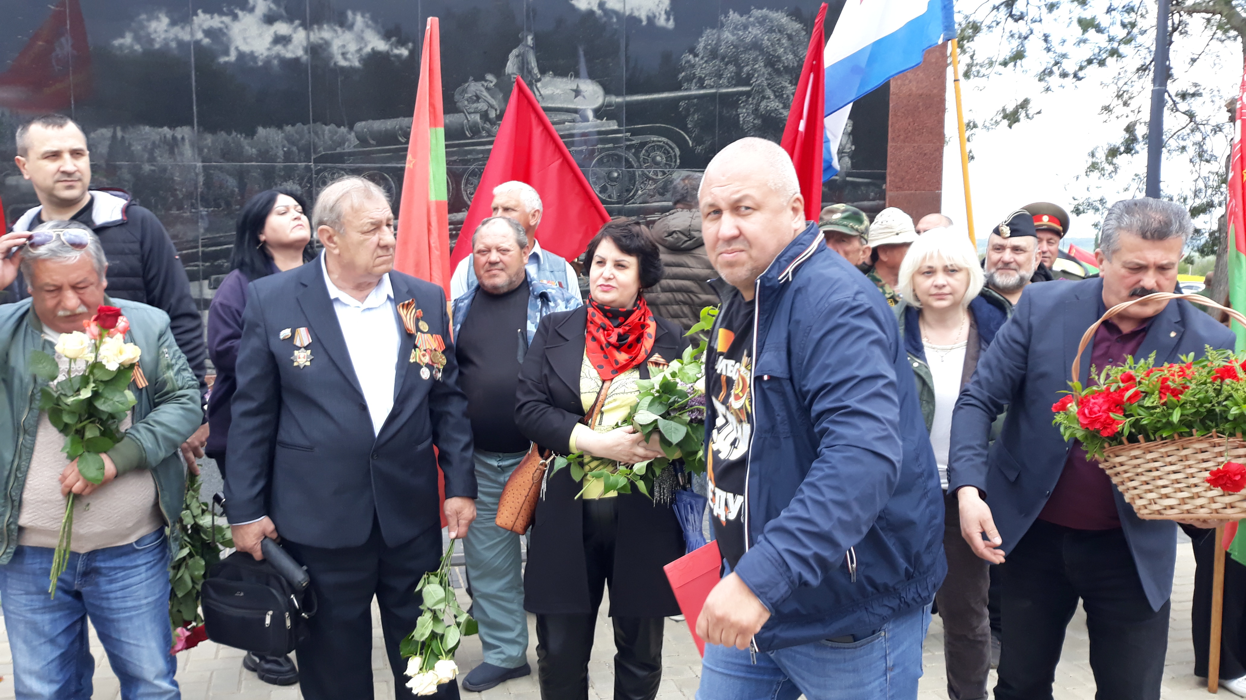 Состоялся автопробег "Два берега - одна Победа", приуроченный годовщине победы над фашизмом (Видео/Фото)