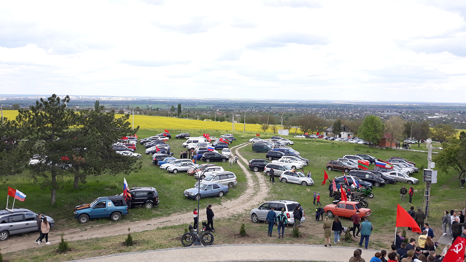 Состоялся автопробег "Два берега - одна Победа", приуроченный годовщине победы над фашизмом (Видео/Фото)
