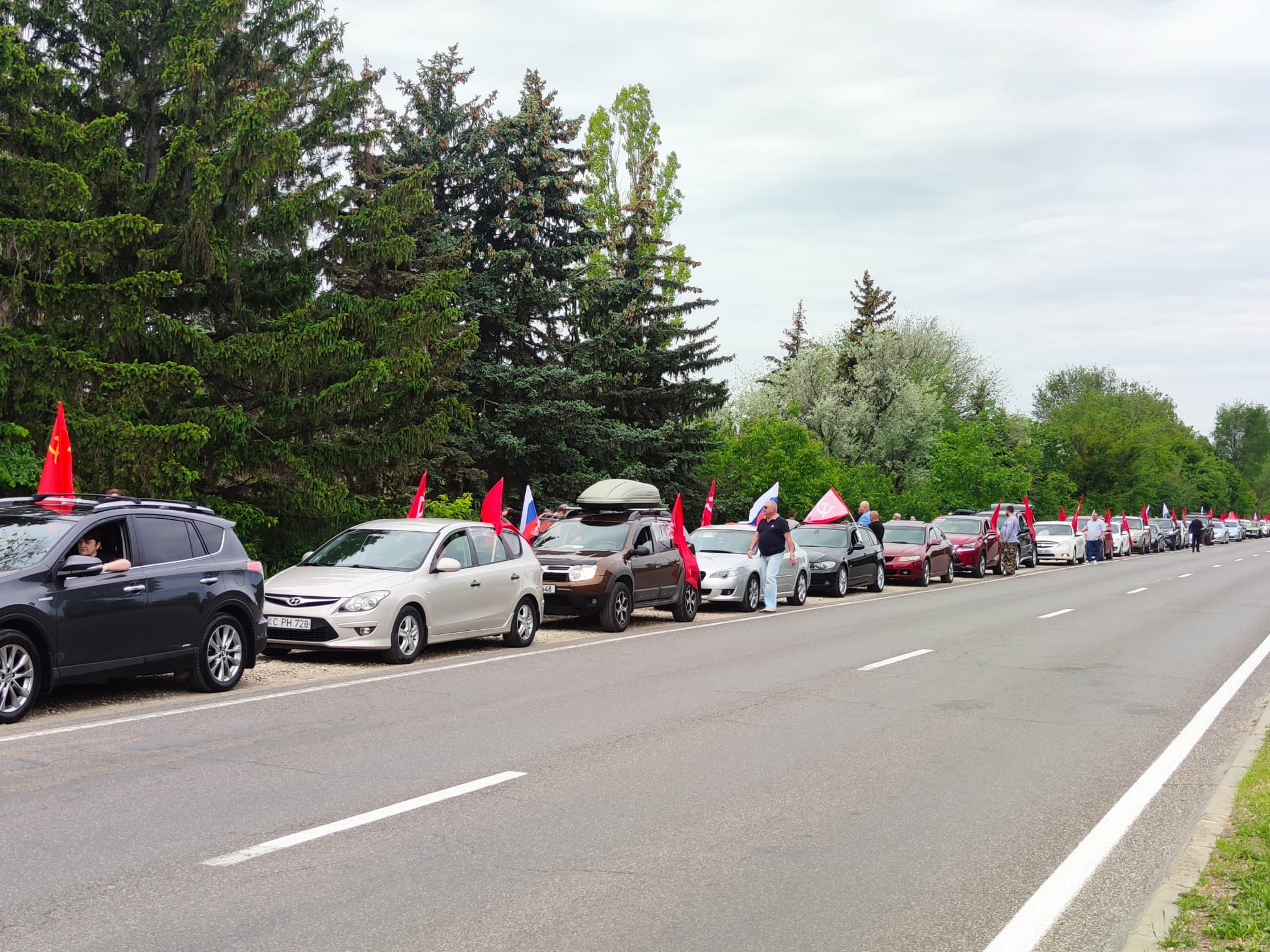9 мая в Молдове состоялся автопропробег "Два берега - одна Победа" в честь праздника Великой Победы