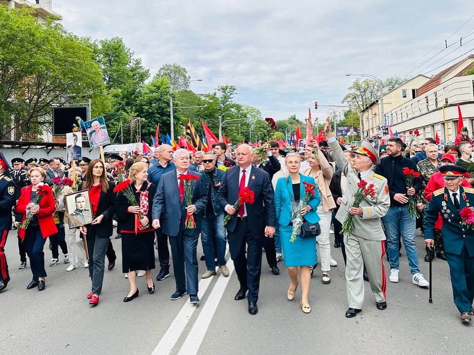 9 мая в Молдове состоялся автопропробег "Два берега - одна Победа" в честь праздника Великой Победы